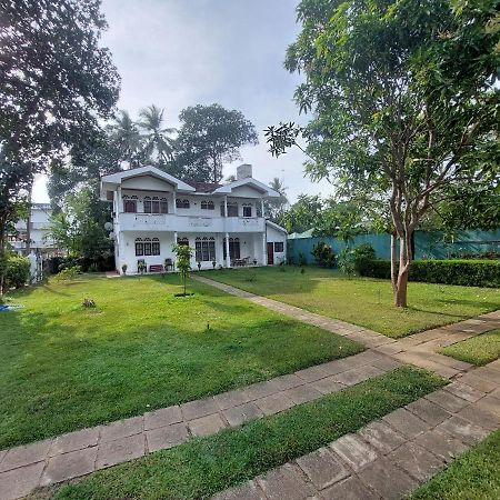 Gudsmith Home Negombo Esterno foto